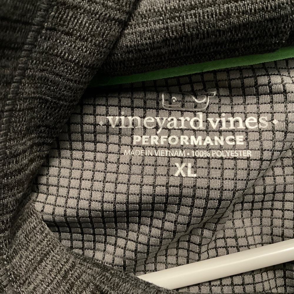 Vineyard Vines Pullover Performance Series - image 3